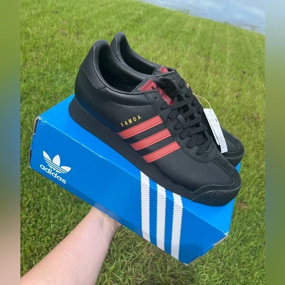 NWT Adidas Mens Samoa Blue and Burgundy Sneakers Size 13 - Picture 1 of 12